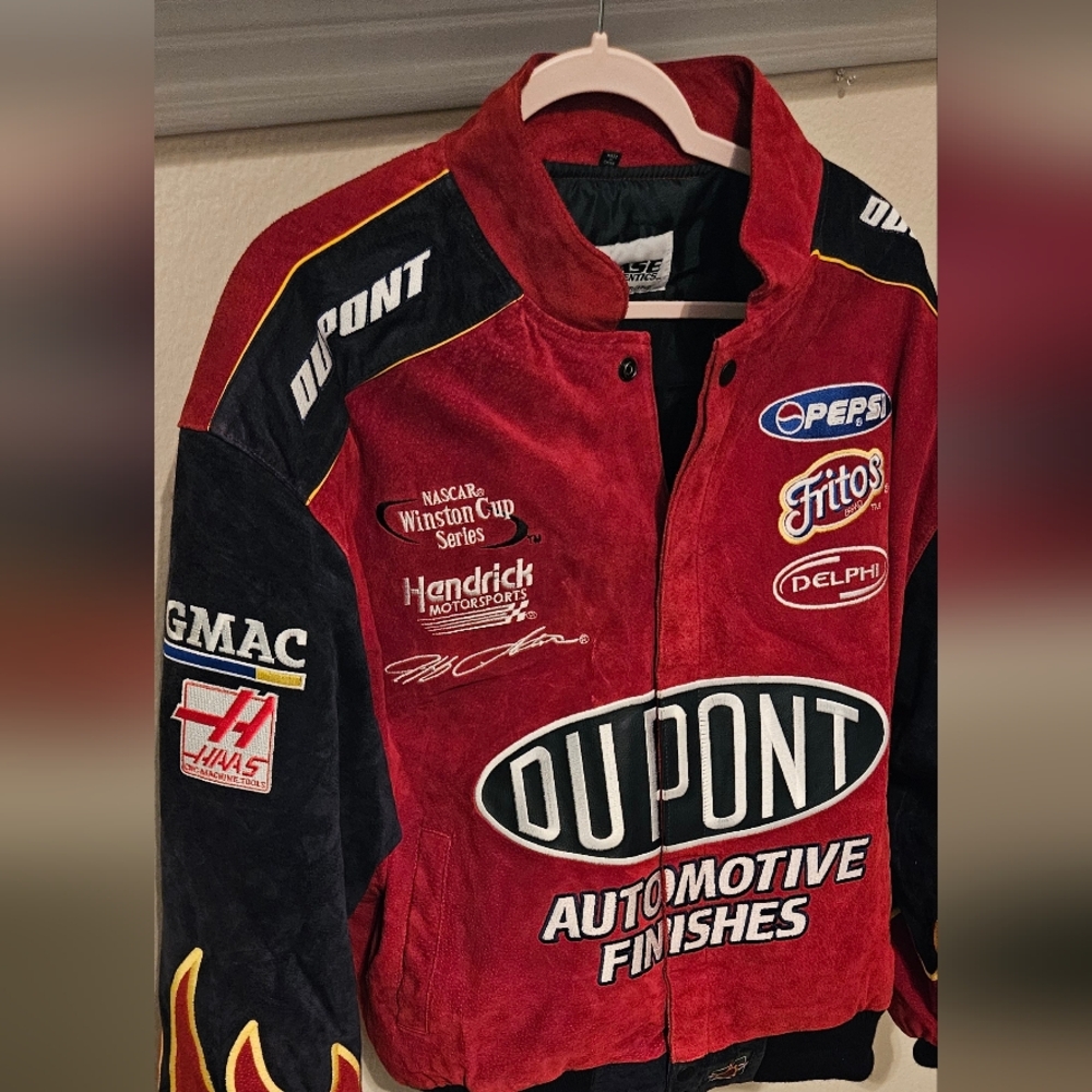 Jeff Gordon #24 Dupont Nascar size L jacket